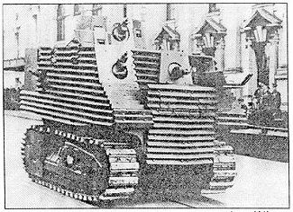 Bob_Semple_Tank_on_a_parade_on_10_March_1941.webp