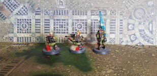 Sniper Sanctus, Spezialwaffe, Iconward hinten.jpg