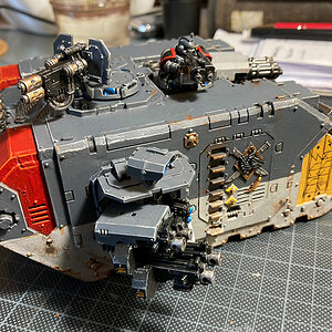 SW_Landraider_03.jpg