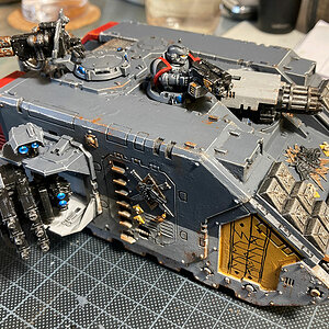 SW_Landraider_06.jpg