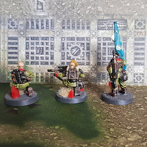 Sniper Sanctus, Spezialwaffe, Iconward hinten.jpg