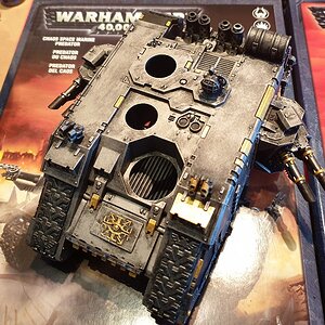 Landraider in der Mache.jpg