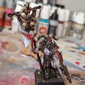 beastmen standart.jpg