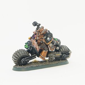 chaos-space-marine-slaanesh-biker_32699024188_o.jpg