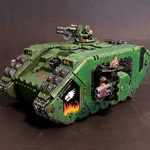 Landraider Redeemer der Salamanders