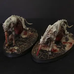 Beide Grail Hounds