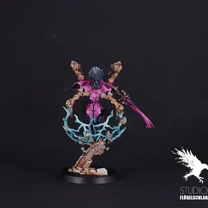 SpinnePhönix3.webp