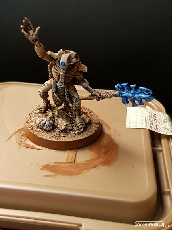 1 Necron Cryptek