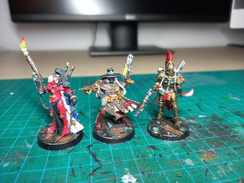 40k Inquisitors (3).jpg