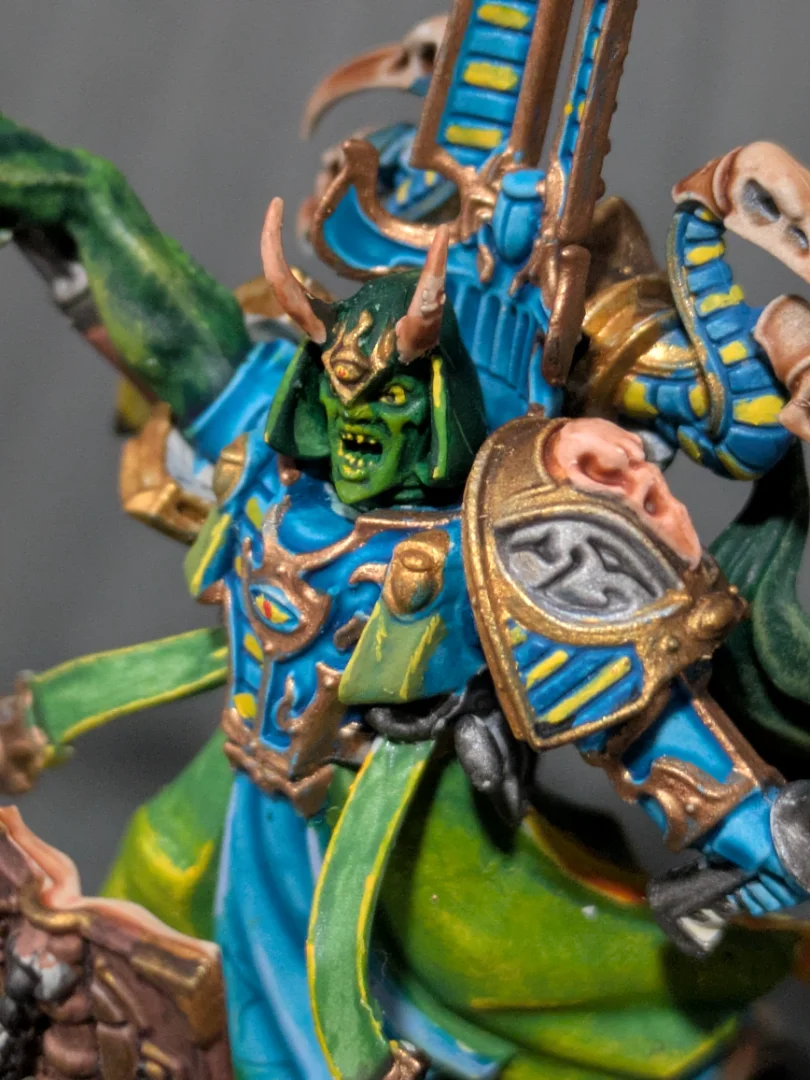 Archon_Syraxes_Detail_02.webp