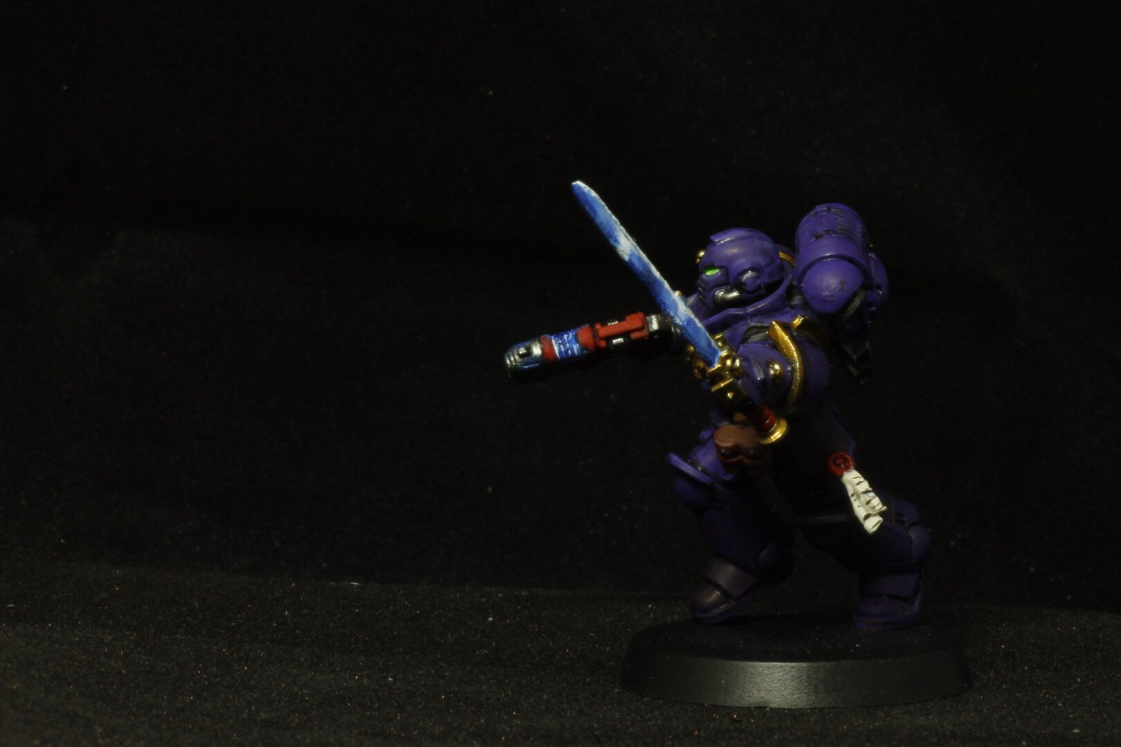 assault_intercessor_r.jpg