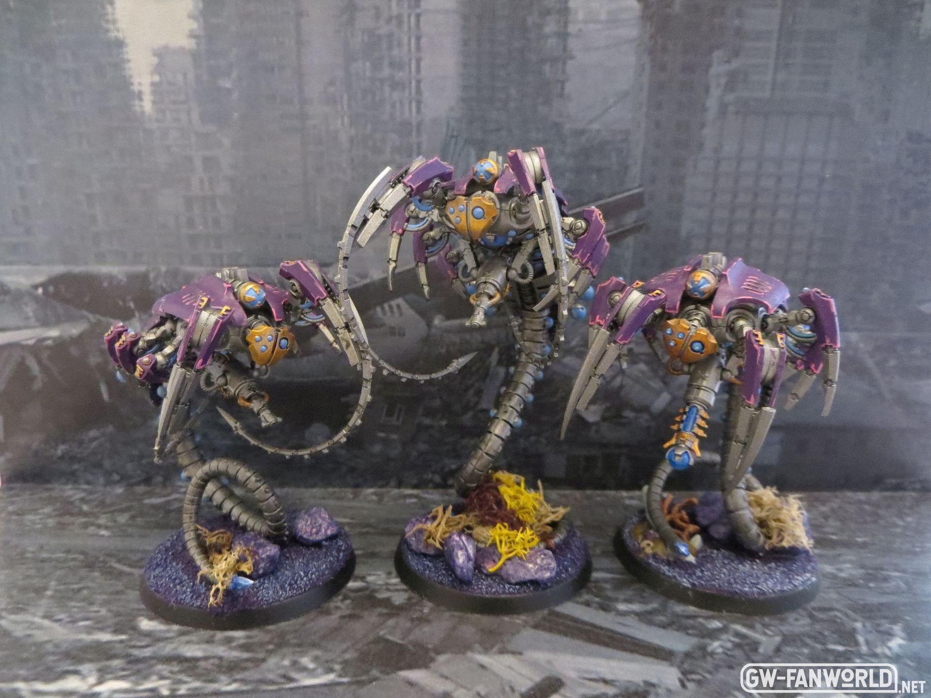 Canoptek Wraiths.JPG