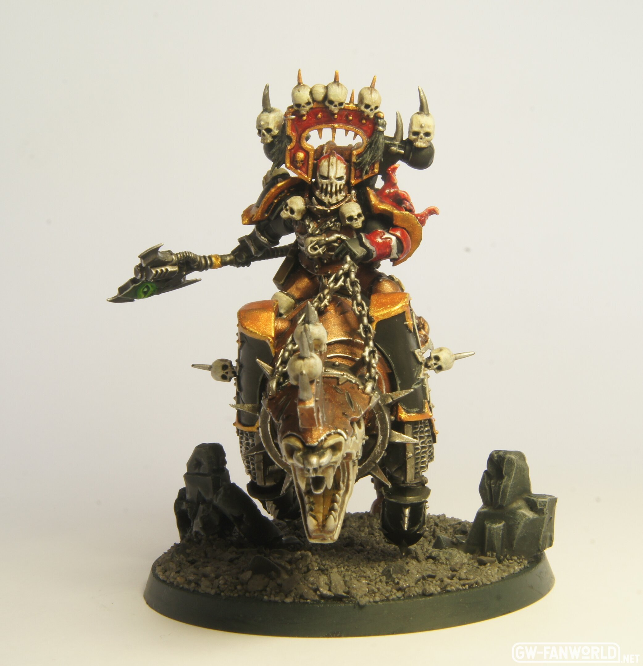 chaos-khorne-lord_30473377248_o.jpg