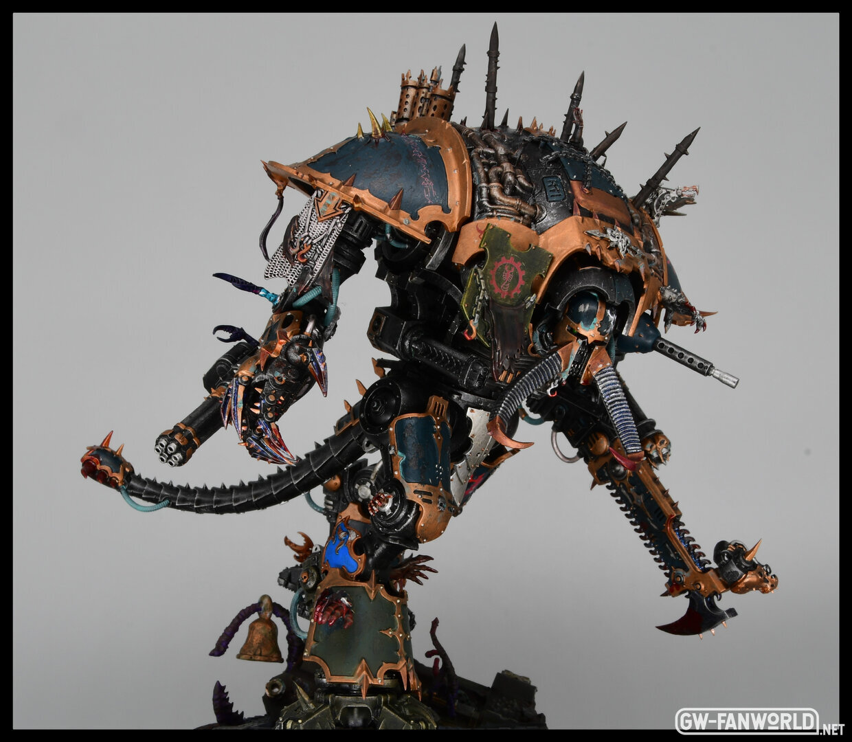 Chaos Knight Nenasitna modra, der unersättliche Blaue