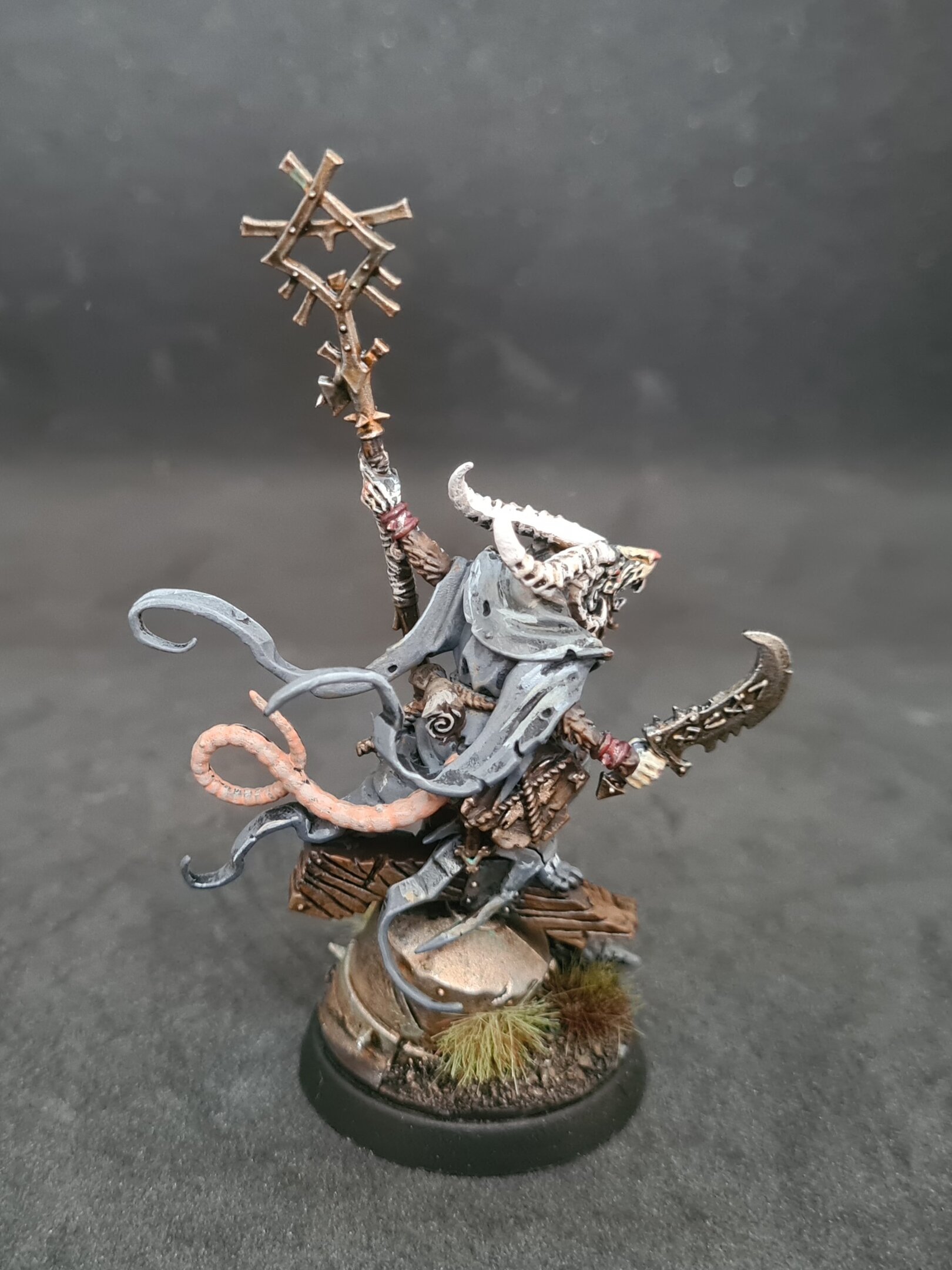 Grauer Prophet 2.jpg