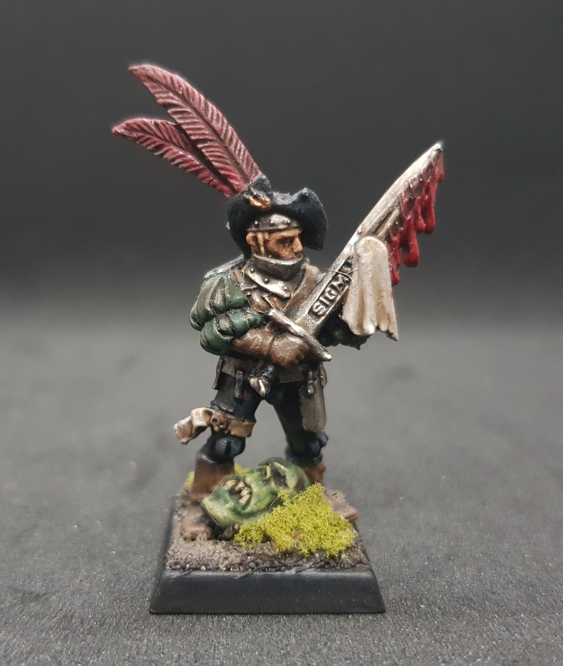 Hauptmann 3.jpg