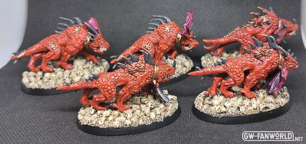 Hound of Khorne (metal)