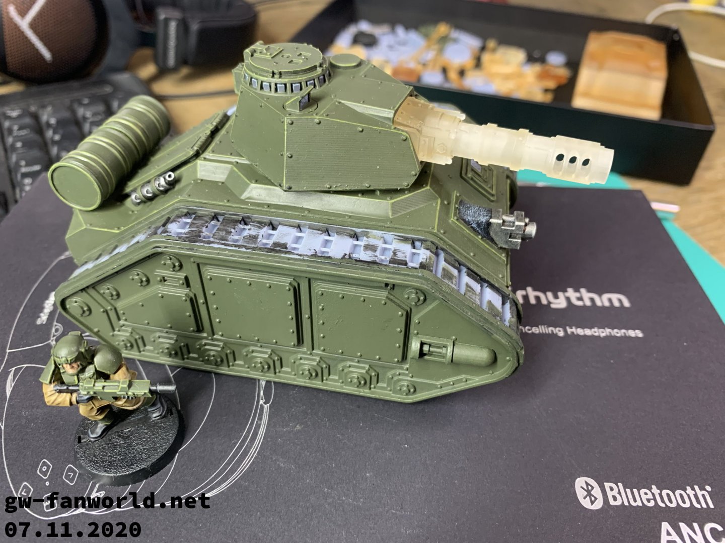 LadonPrototypeV01wBattleCannon02.jpg