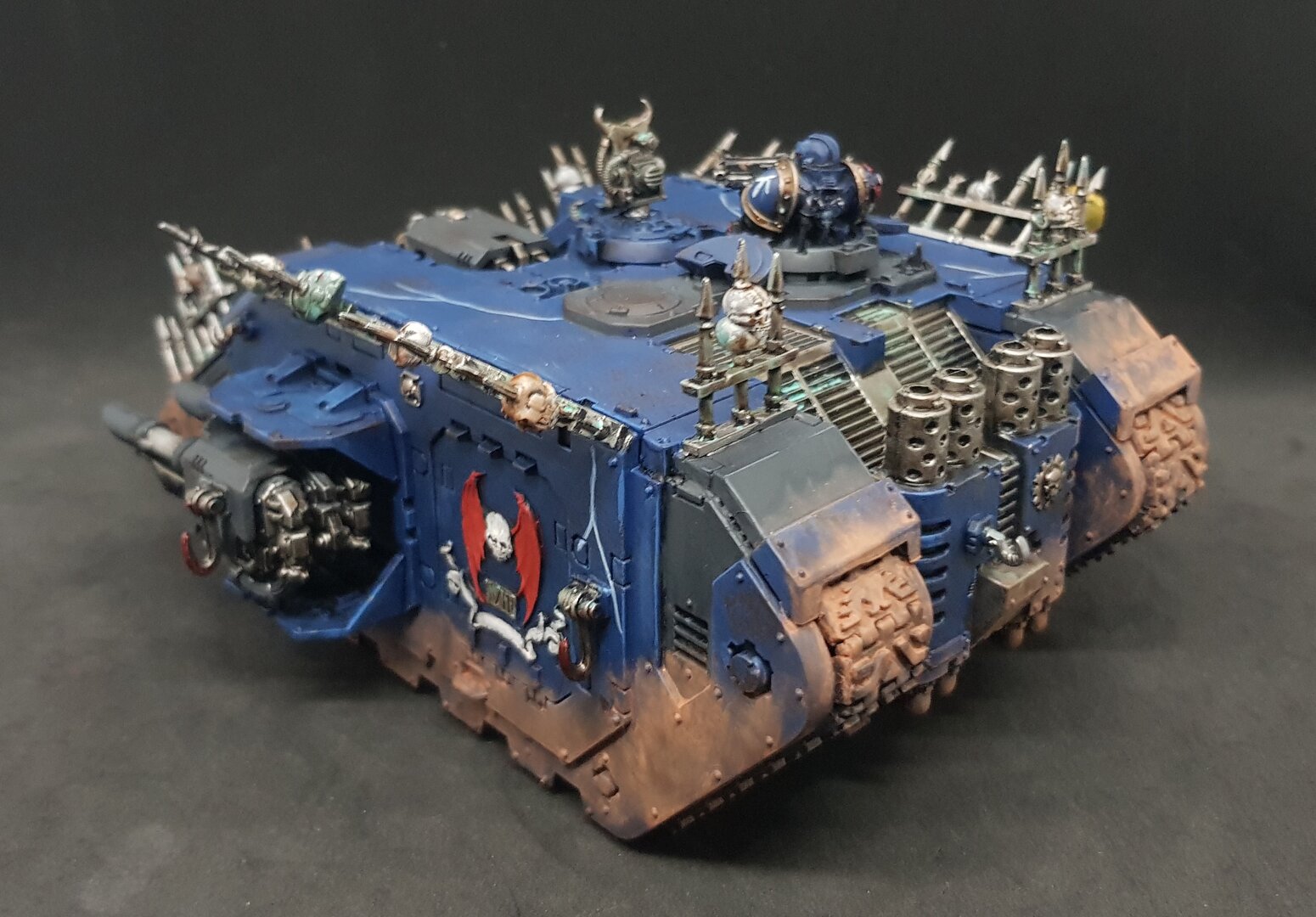 Land Raider 4.jpg