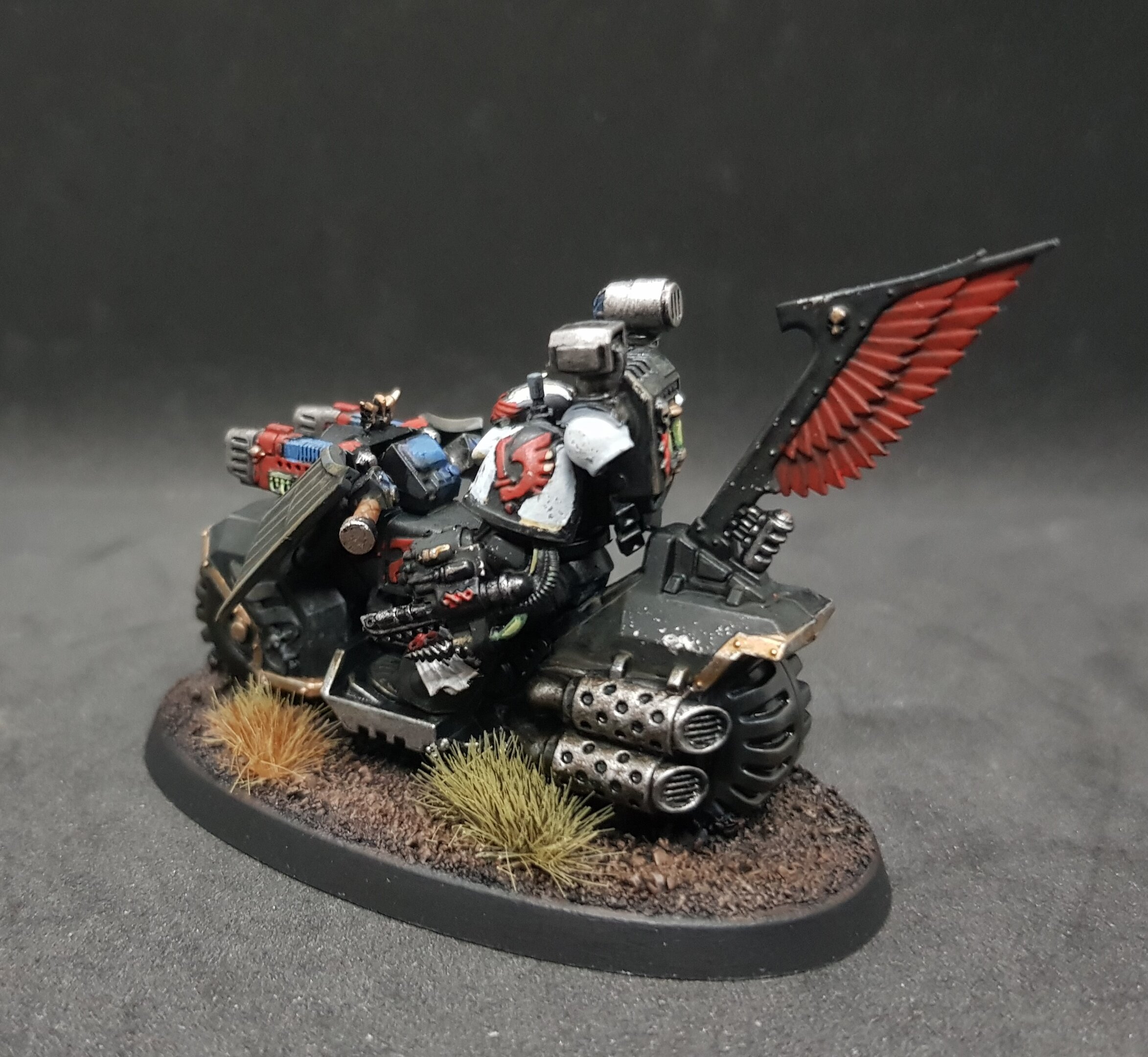 Ravenwing-Apo 4.jpg