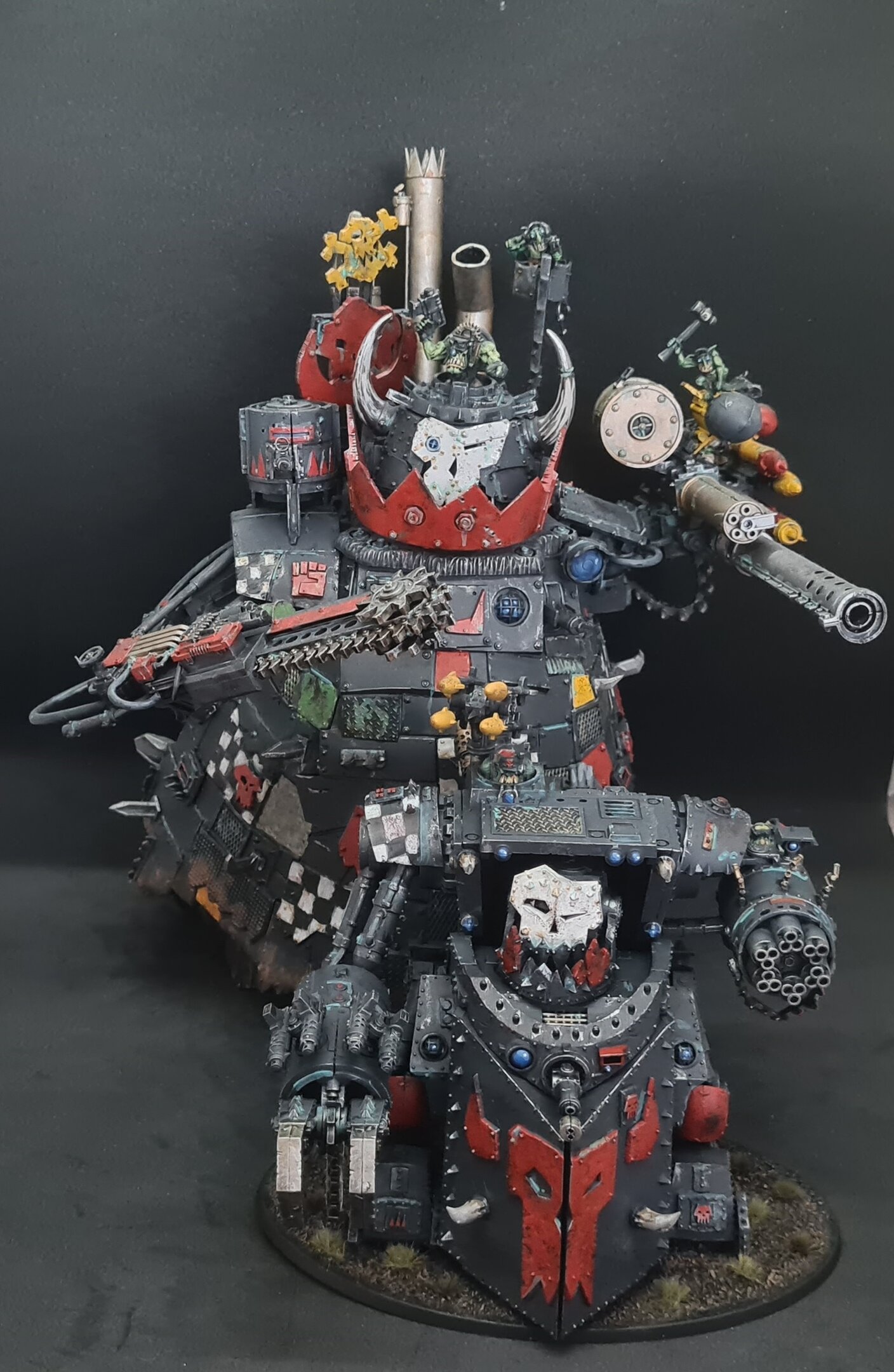 Stompa und Gorkanaut.jpg