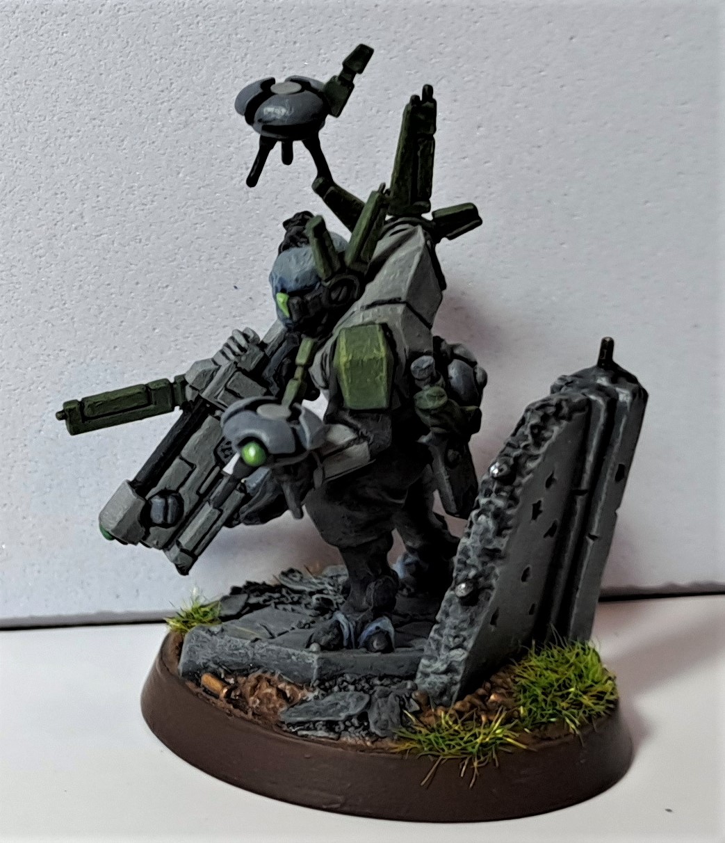 Tau24.jpg