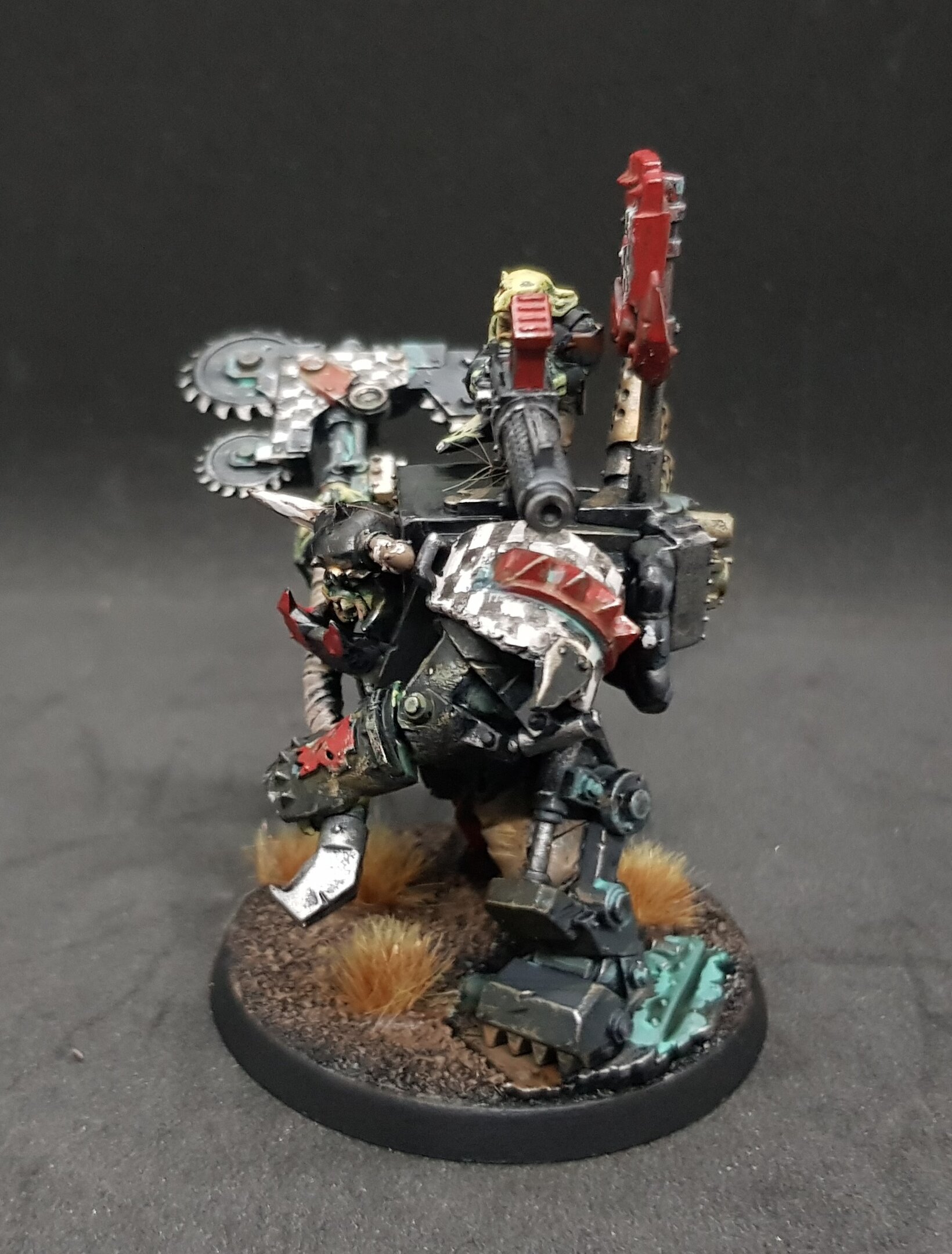 Waaaghboss Megarüstung 2.jpg