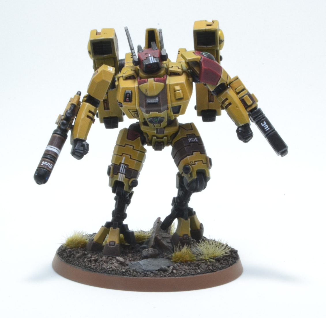 Commander%20front%20white%20background%202.jpg
