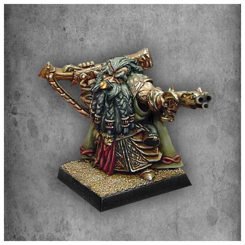dwarf-thane-with-handgun.jpg