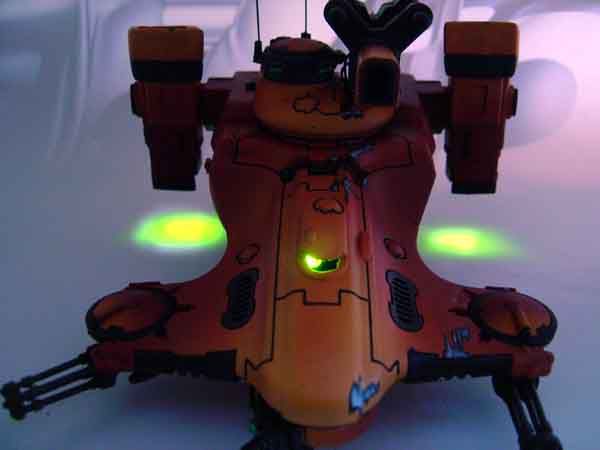 TauHammerhead3Lightsfront.jpg