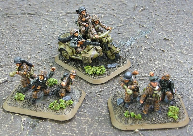 HQ_command_02.jpg