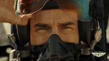 goggles-on-pete-mitchell.gif