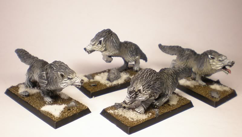 wolves2.jpg
