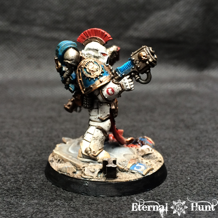 eight-captain-kharn-of-the-world-eaters-3.jpg