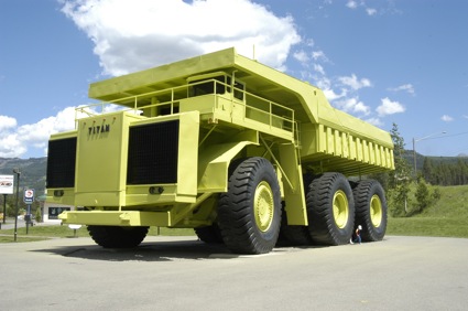 mining_truck_in_Sparwood.jpeg