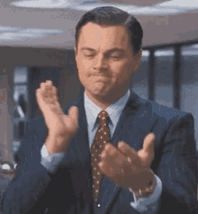 applauding-yes.gif