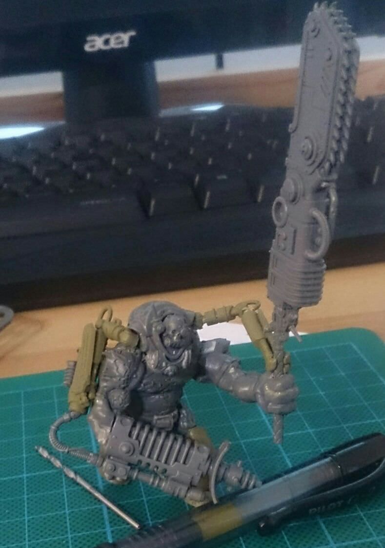 nuzM1Fr.jpg