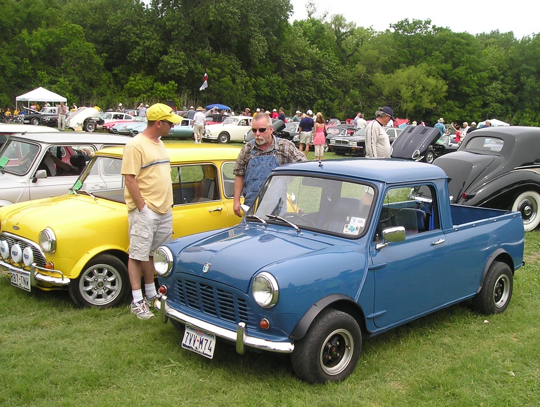 Mini_pickup_truck.jpg