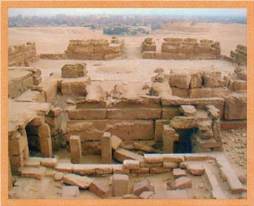 Pyramid0003a.jpg