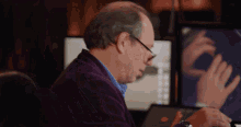 tenor.gif