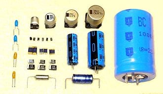 330px-Electrolytic_capacitors-P1090328.JPG